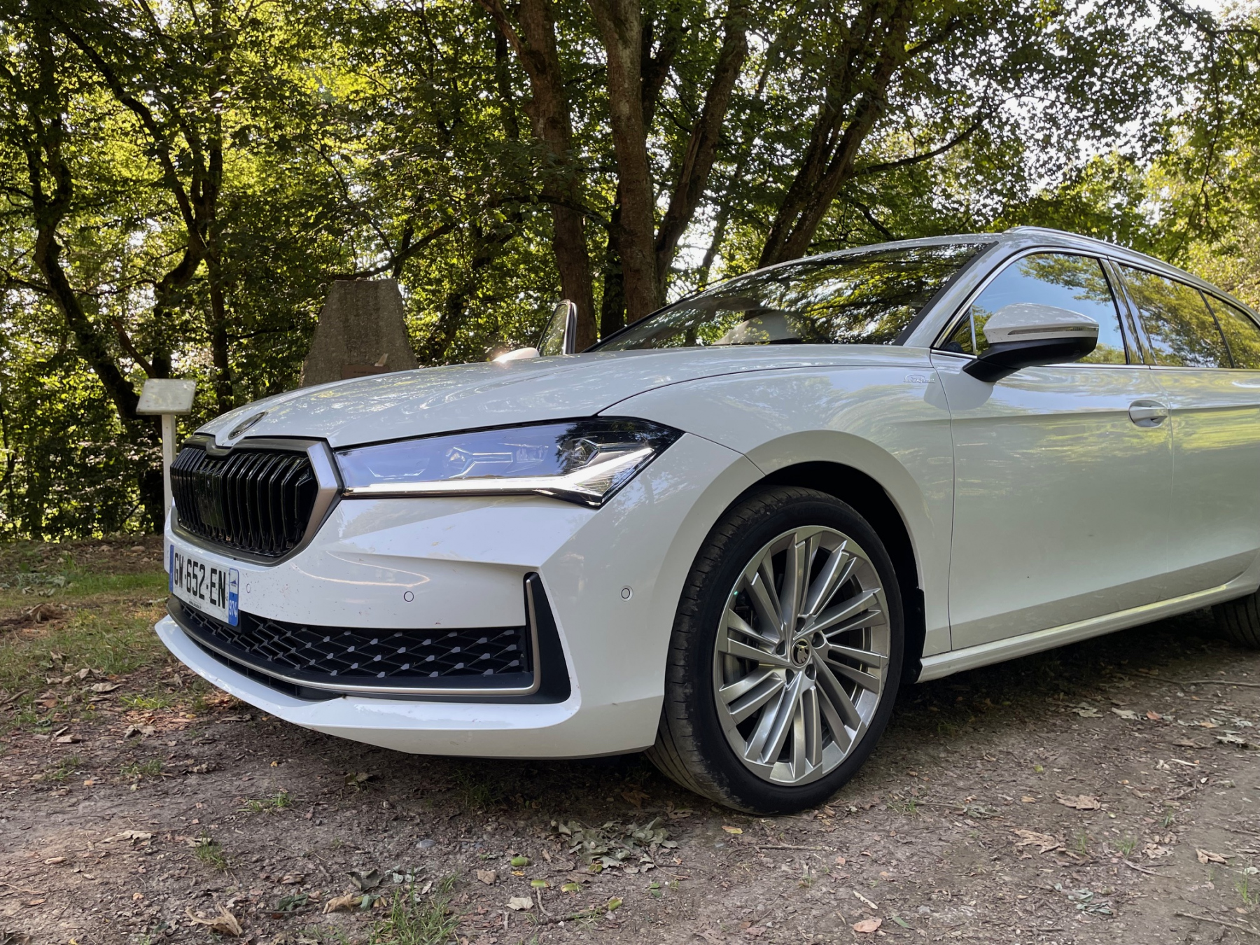Illustration - Skoda Superb Combi 2024