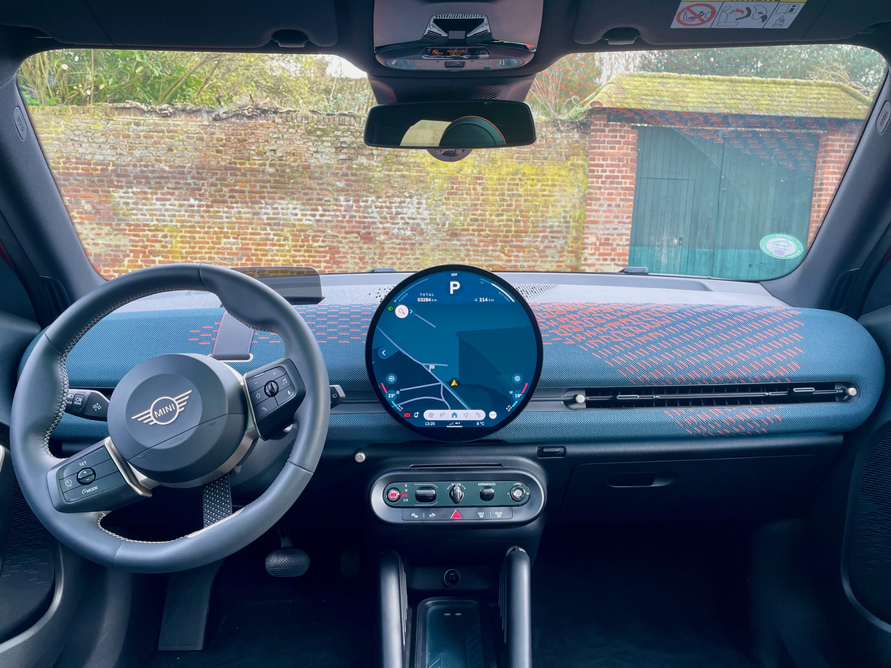 Illustration - Essai Mini Aceman SE Favoured - intérieur