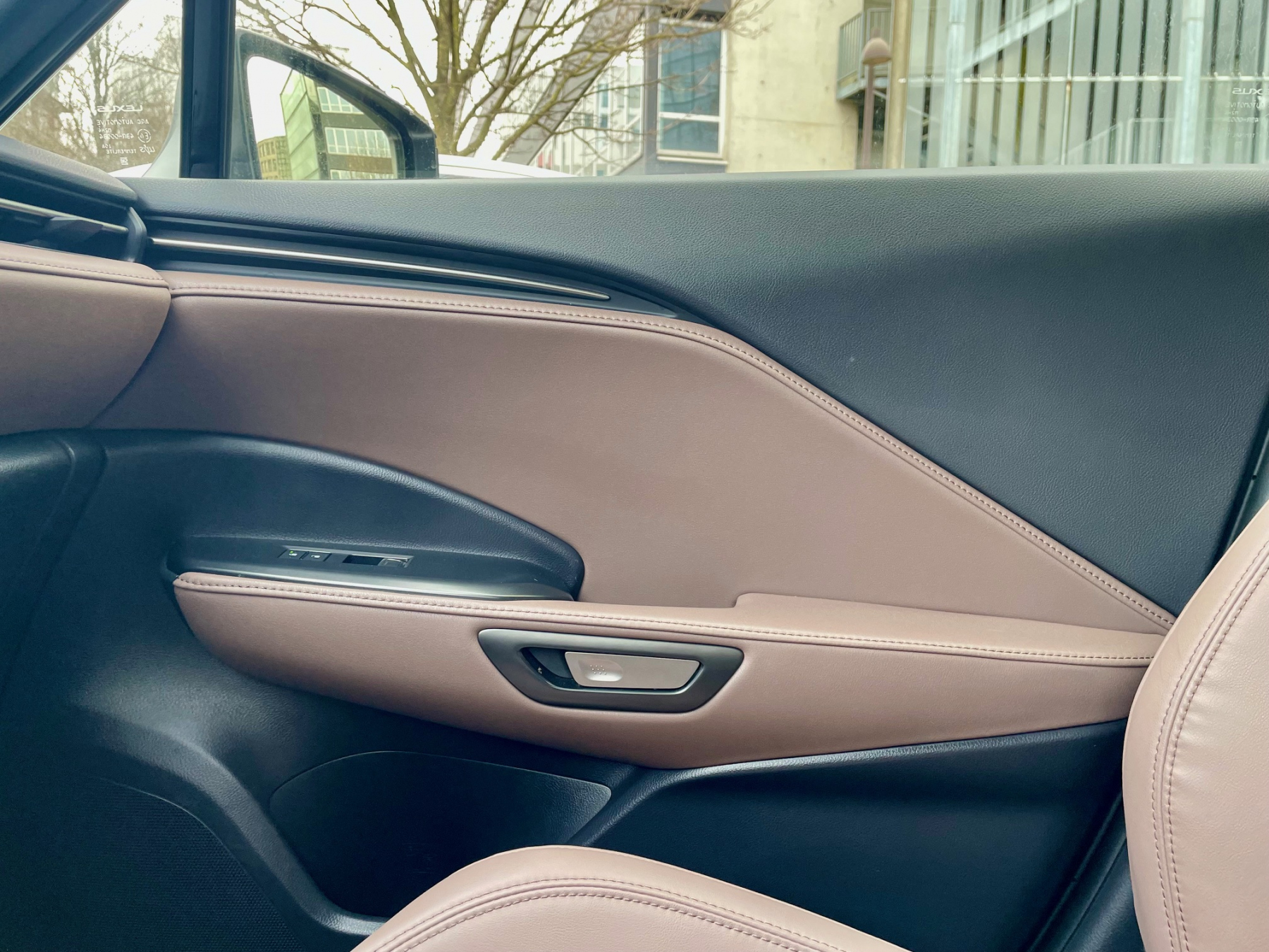 Illustration - Essai Lexus LBX Elegant - intérieur