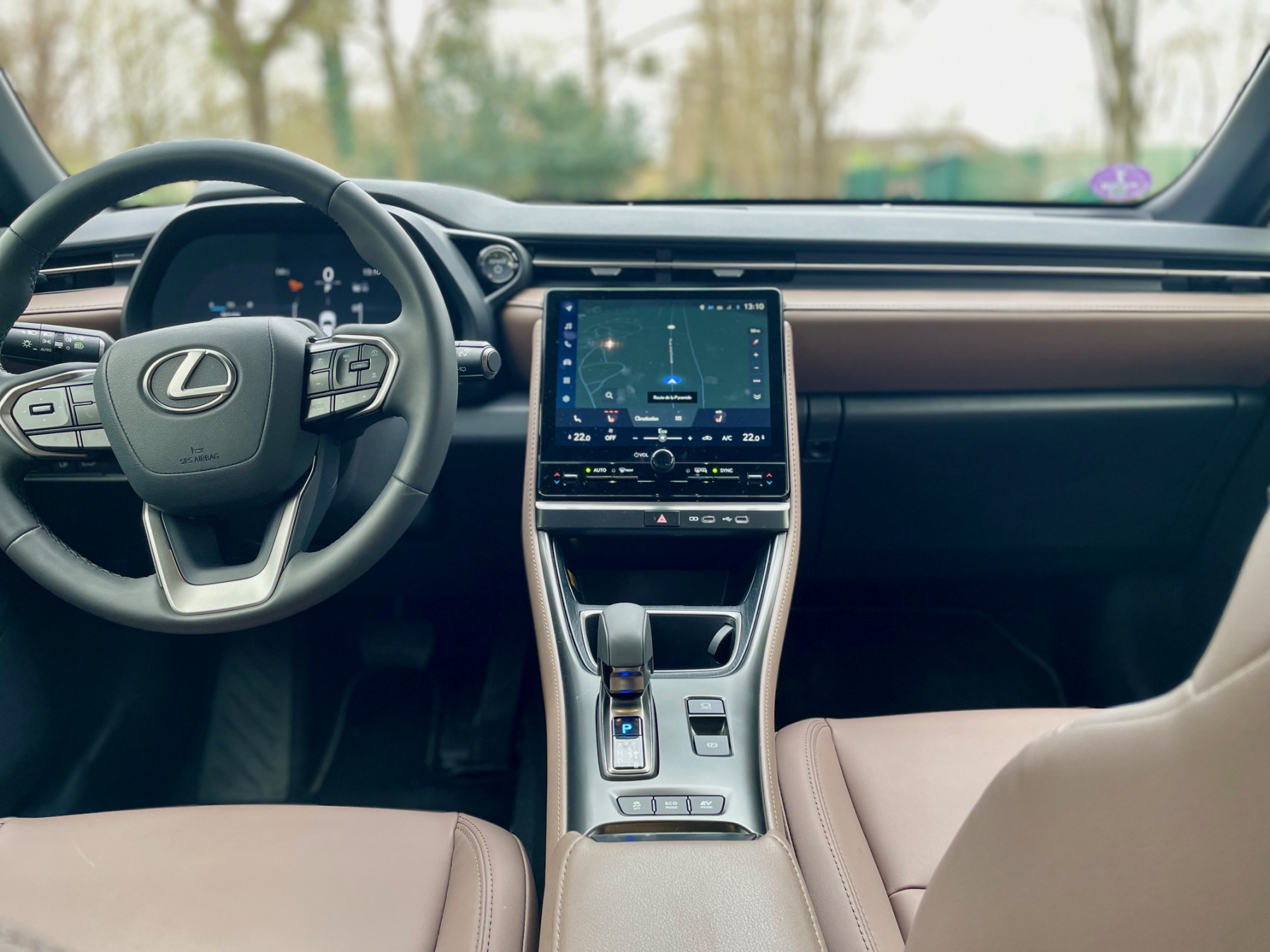 Illustration - Essai Lexus LBX Elegant - intérieur