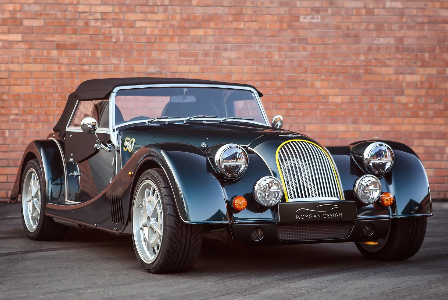 Morgan Plus 8 : Que c'est bon les plaisirs démodés.