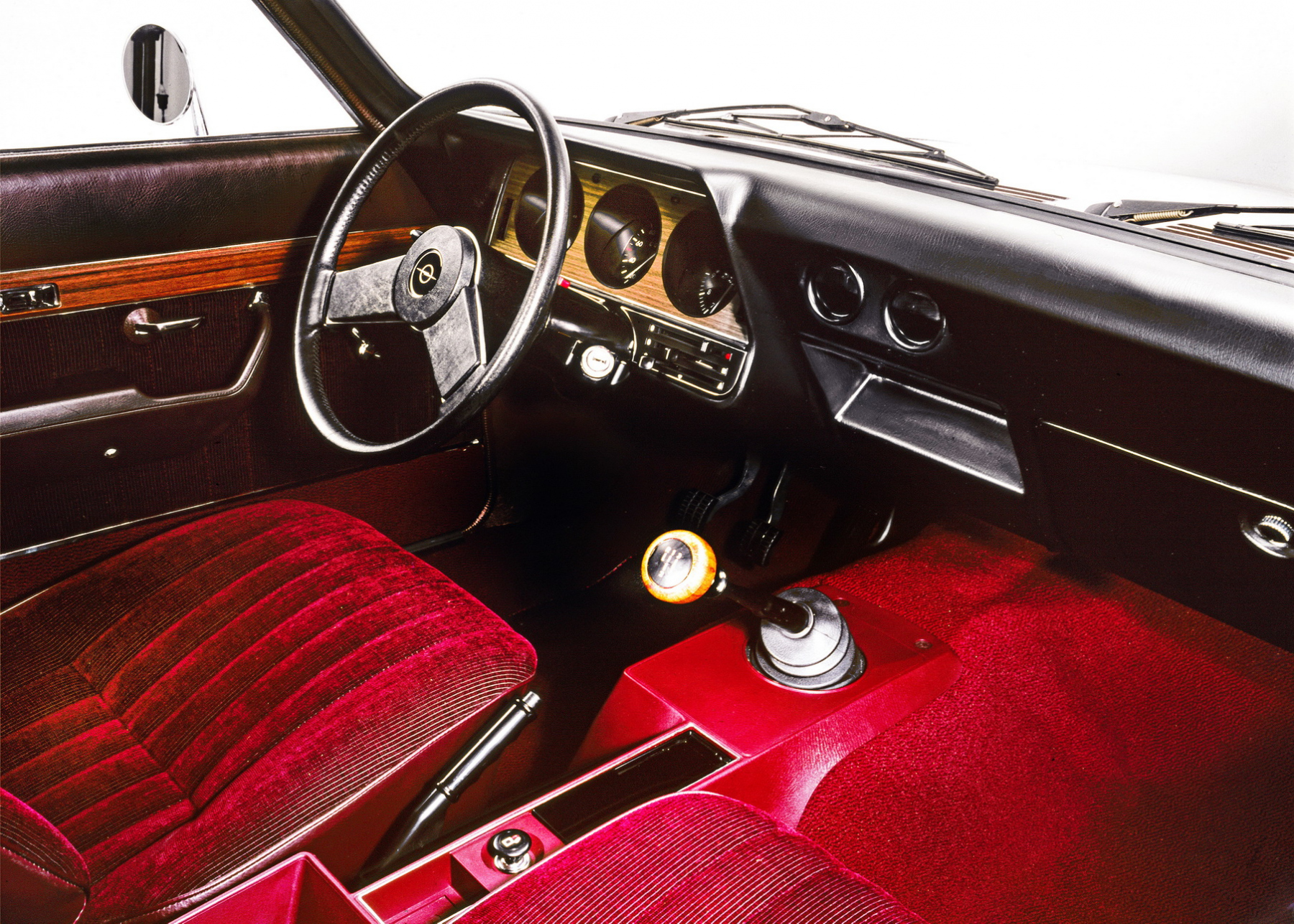 Illustration - 51 ans Opel Manta 5