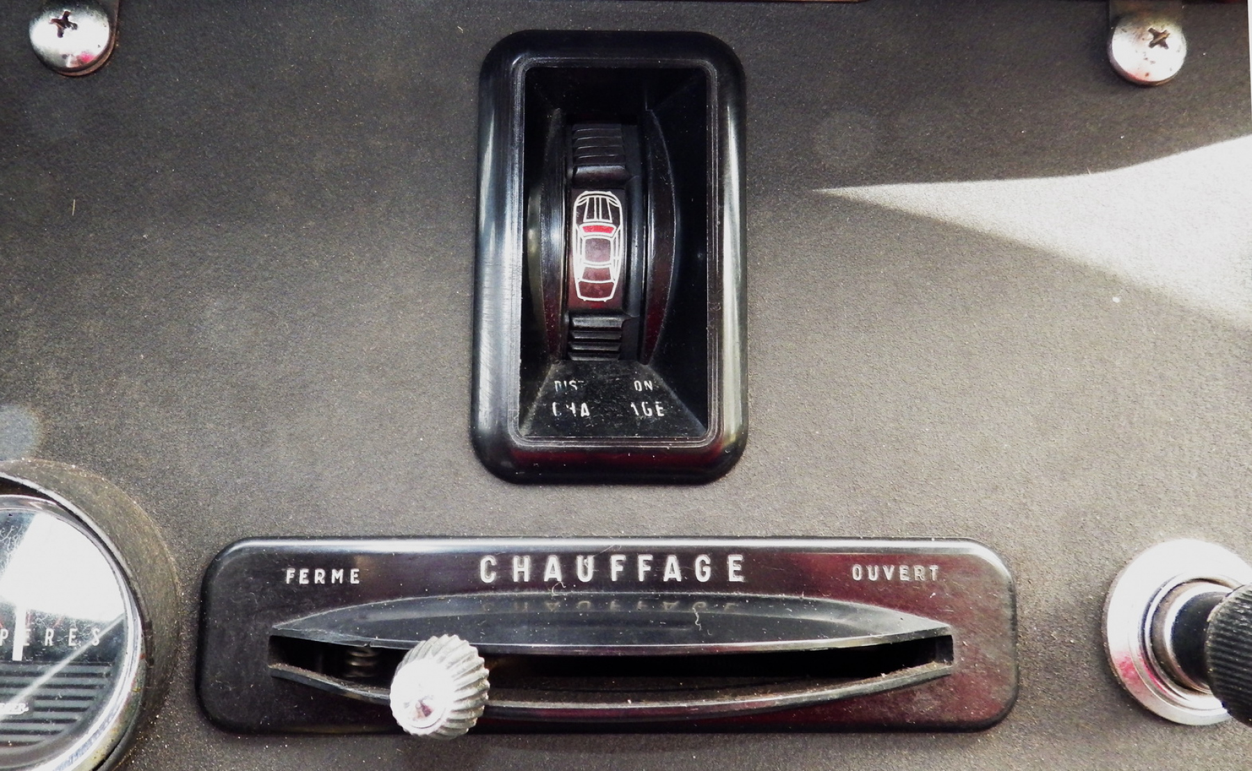 Illustration - Panhard 25 BT 1964 Chauffage