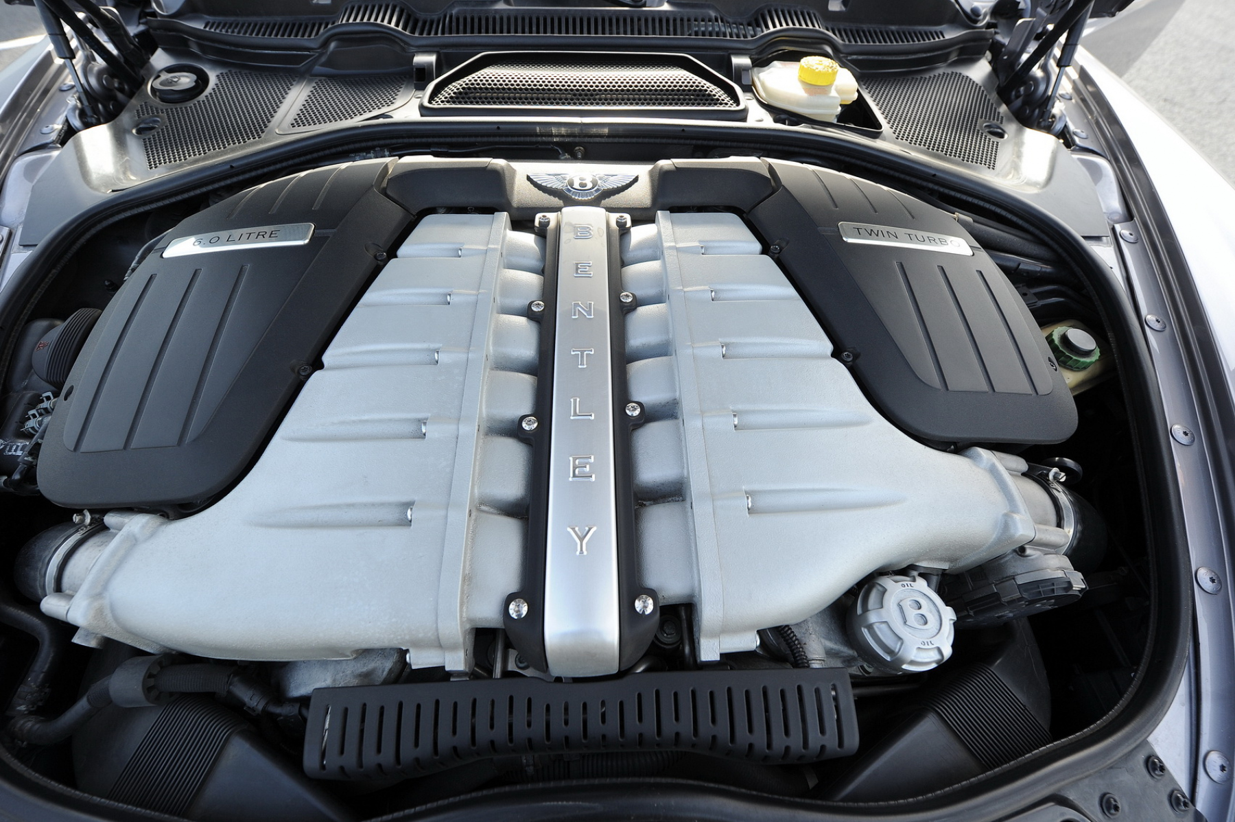 Illustration - Bentley Continental GT Mulliner 2006 Moteur