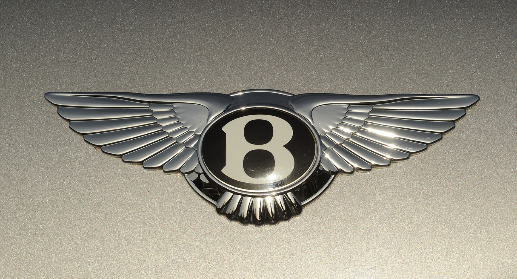 Illustration - Bentley Continental GT Mulliner 2006 Logo