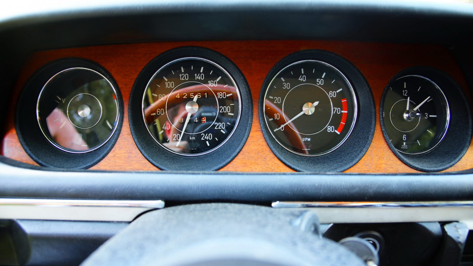 Illustration - BMW 3.0 CSI 1972 Compteurs