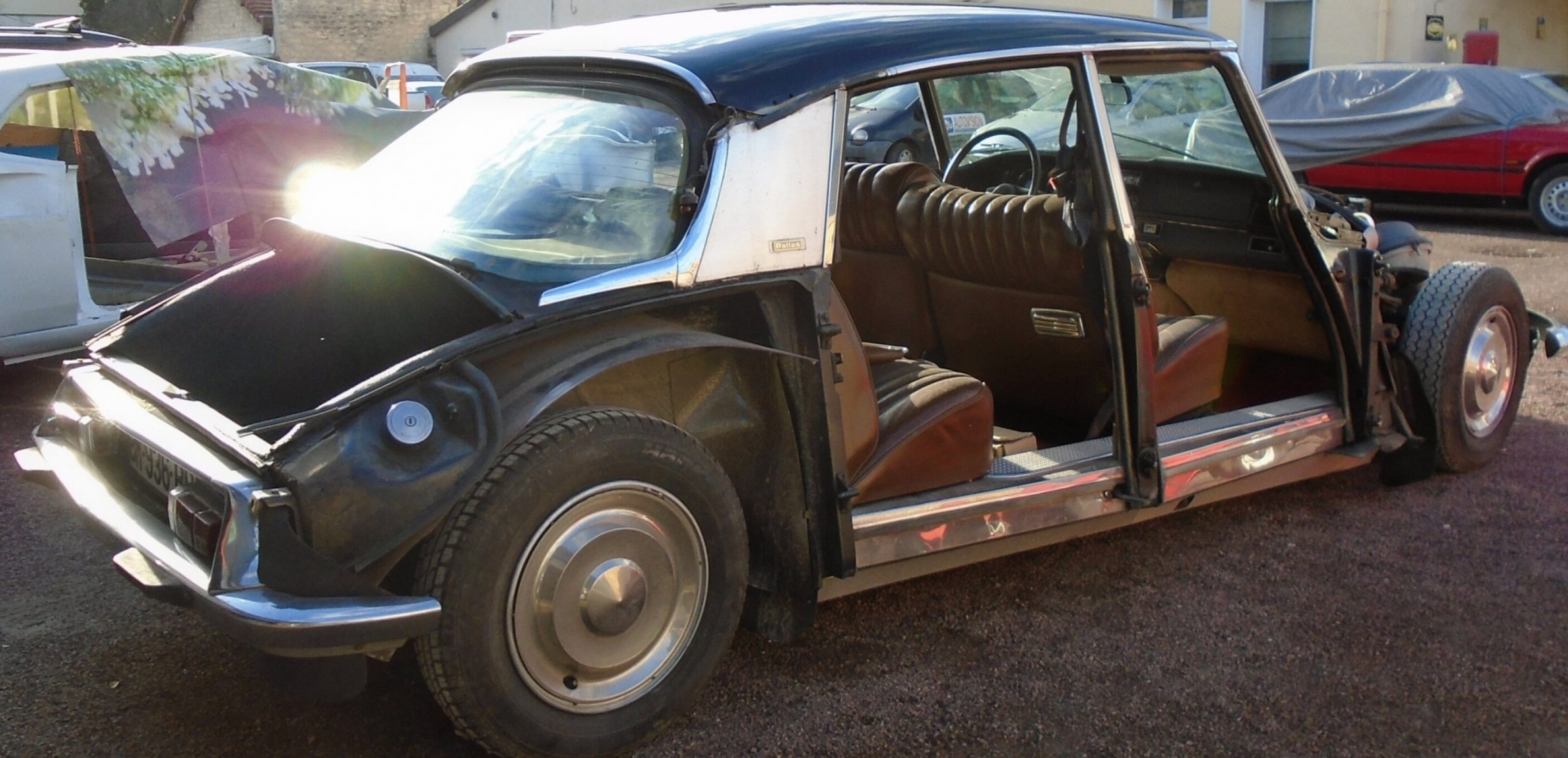 Illustration - Souvenirs d'Autos (335) de l'utilité des portières