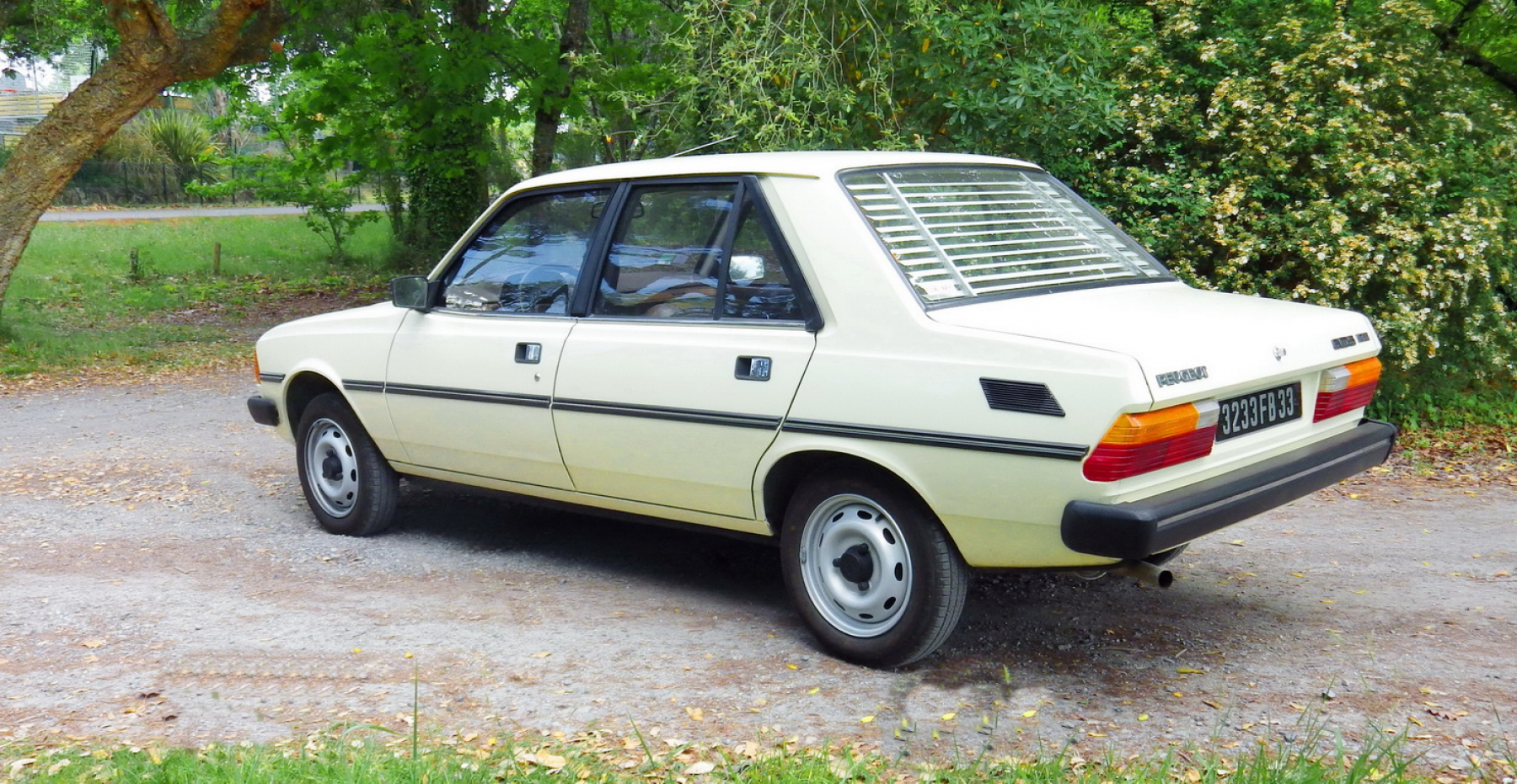 Illustration - Les Essais de Patrice Peugeot 305