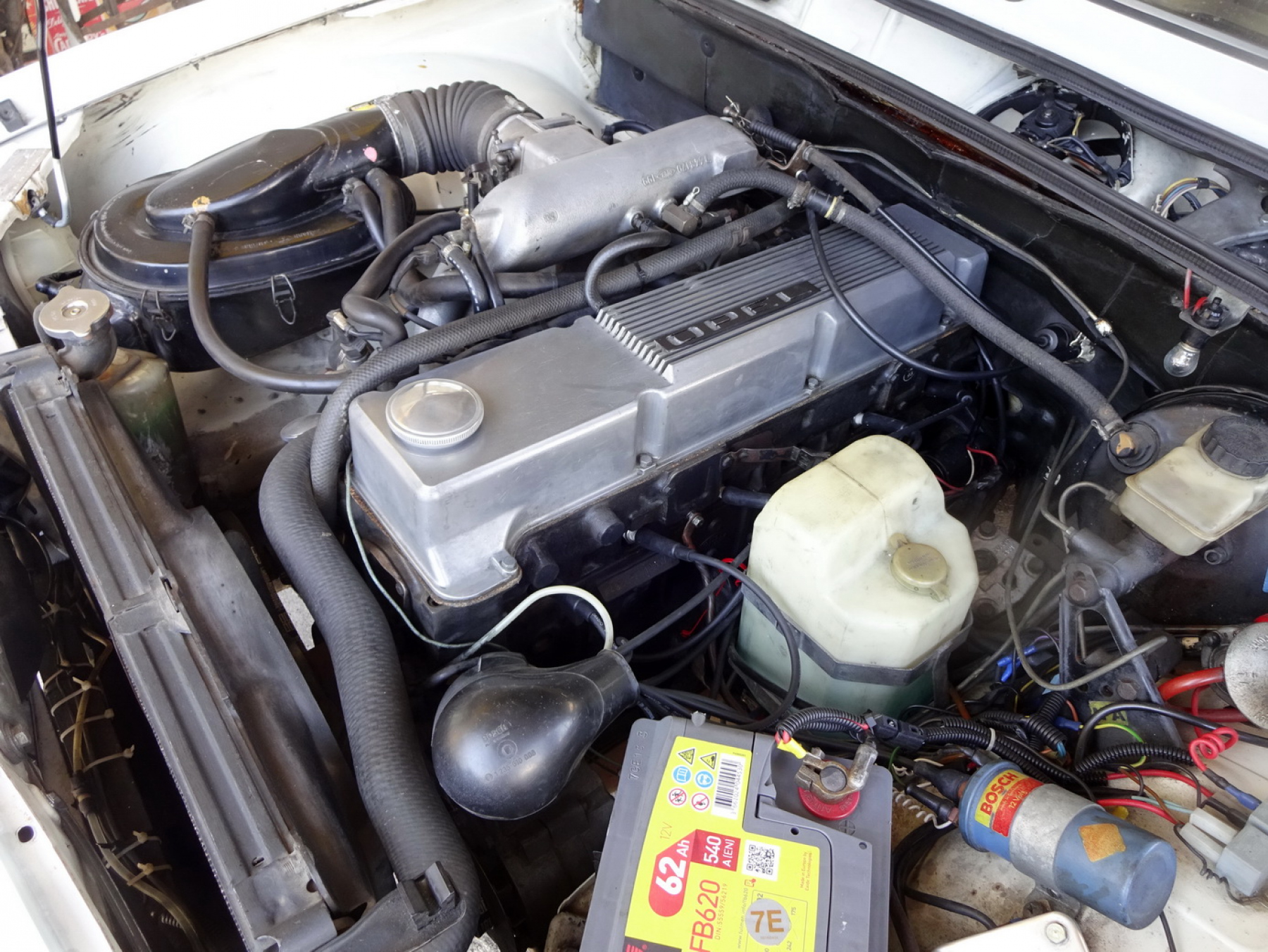 Illustration - Les Essais de Patrice Opel Commodore GS/E