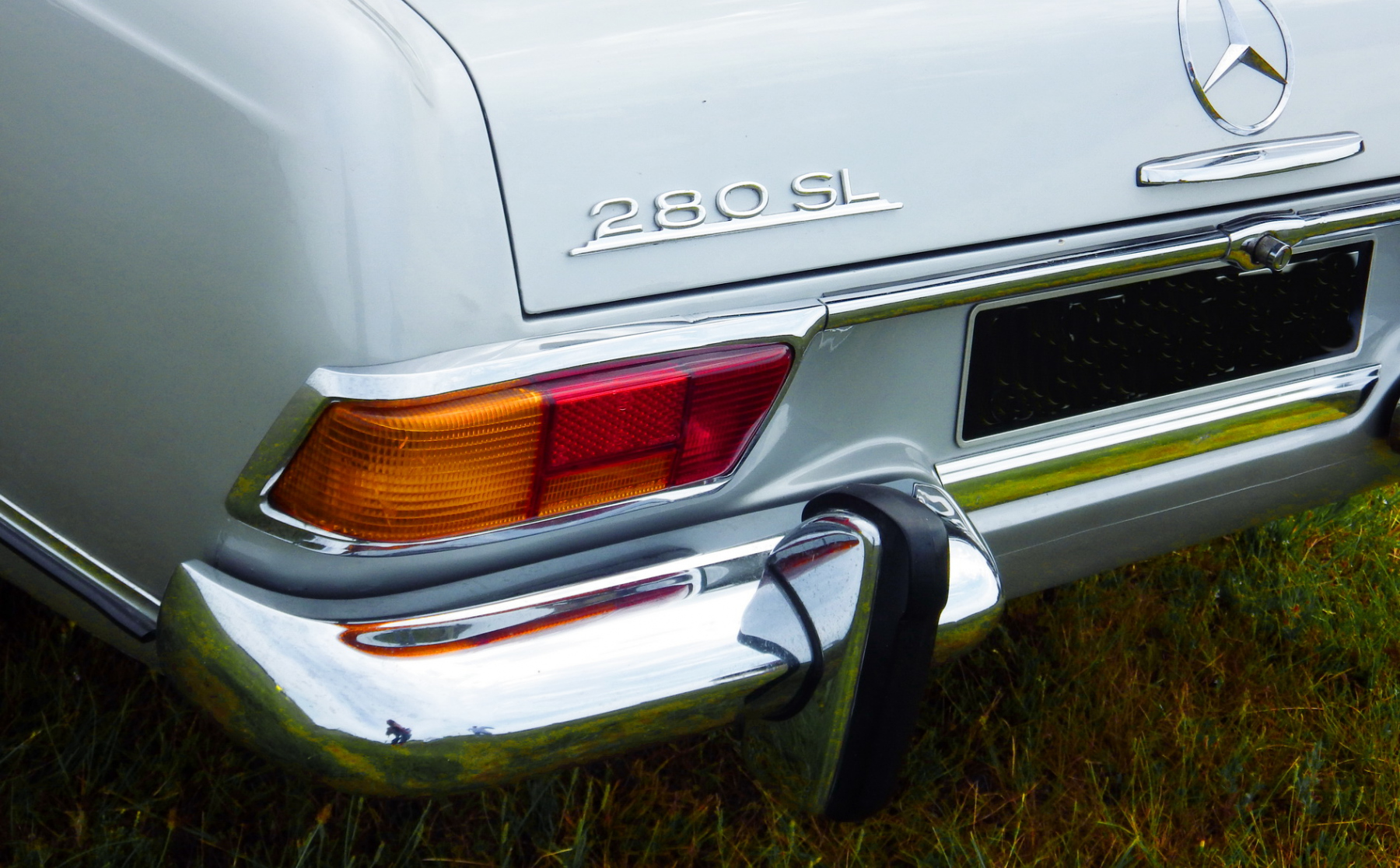 Illustration - Les Essais de Patrice Mercedes 280 SL Pagode