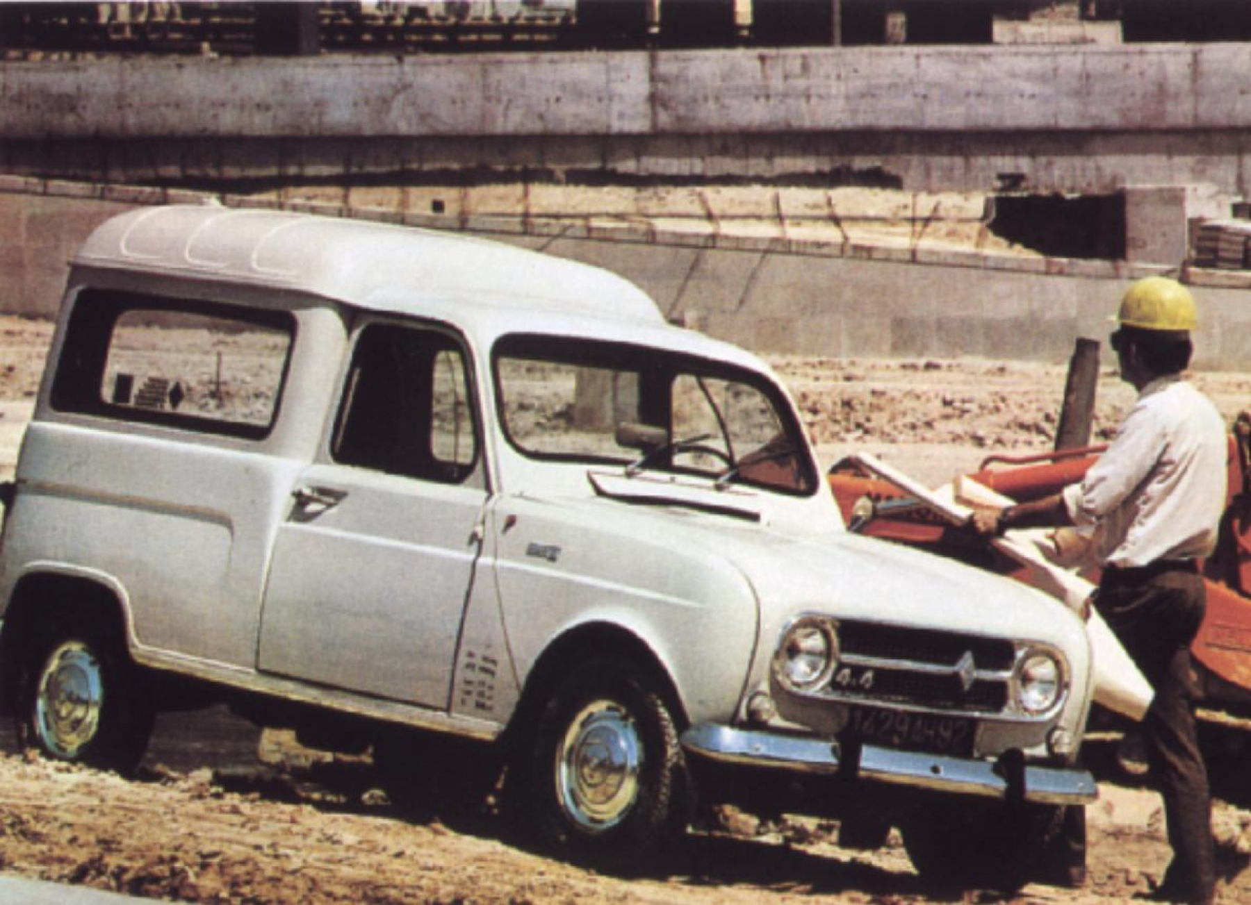 Illustration - Souvenirs d’Autos : Les gendarmes et la 4L