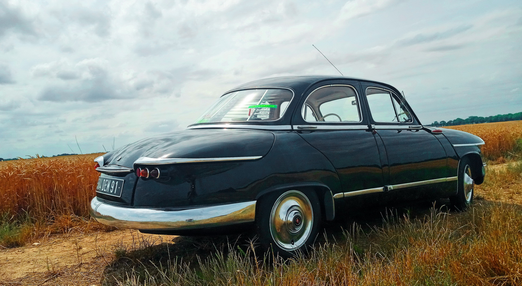 Illustration - Panhard PL17 vue arrière