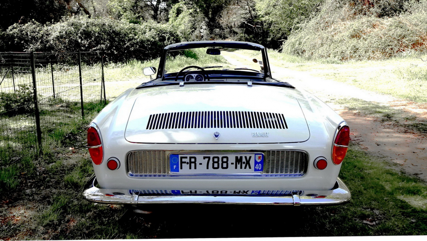 Illustration - Les Essais de Patrice Renault Caravelle S