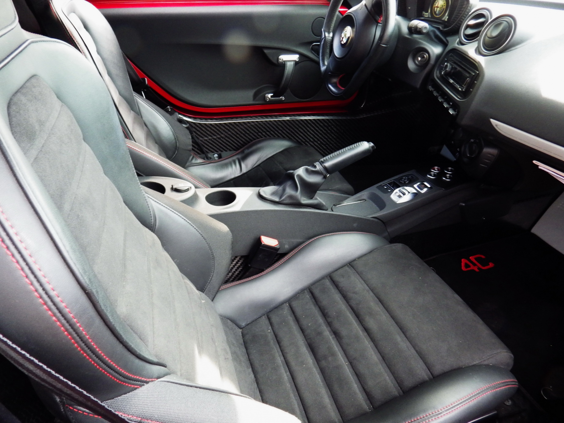 Illustration - Les Essais de Patrice Alfa Romeo 4C