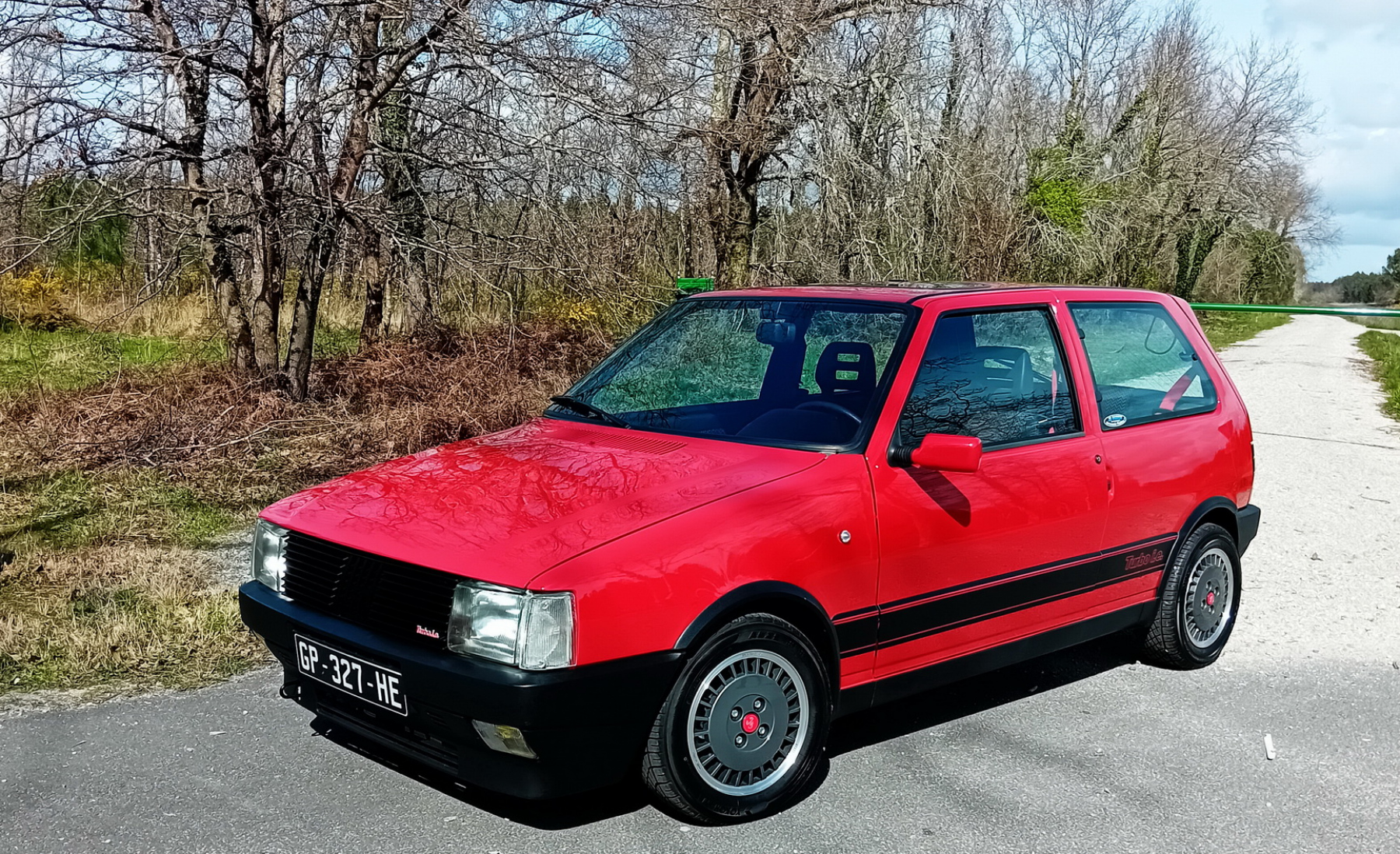 Illustration - Fiat Uno Turbo i.e