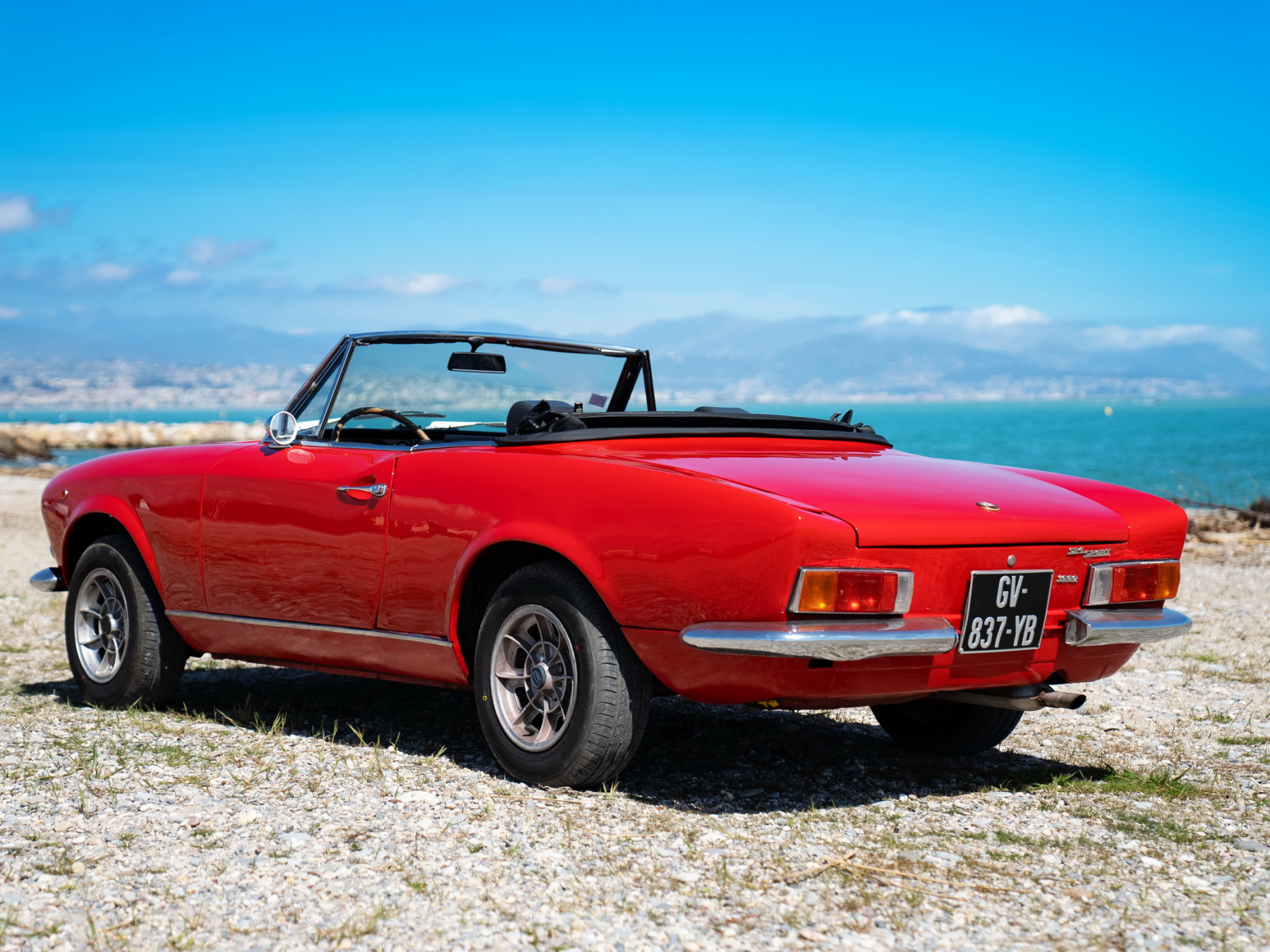 Illustration - Fiat 124 Spider