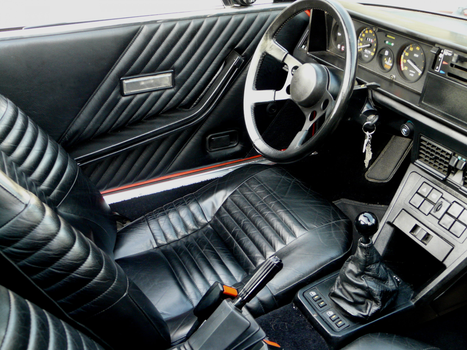 Illustration - Bertone X1/9