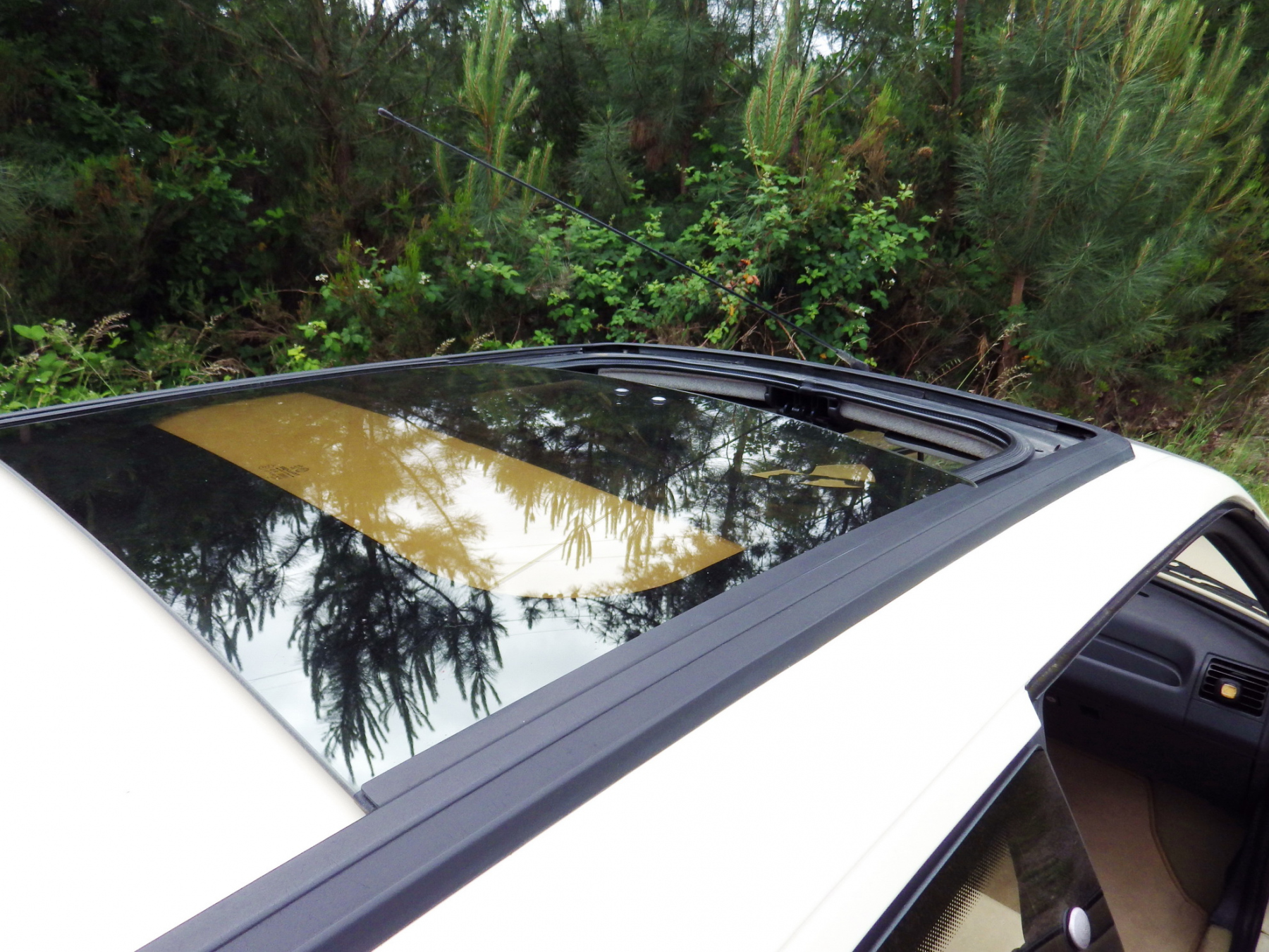 Illustration - Peugeot 205 Indiana