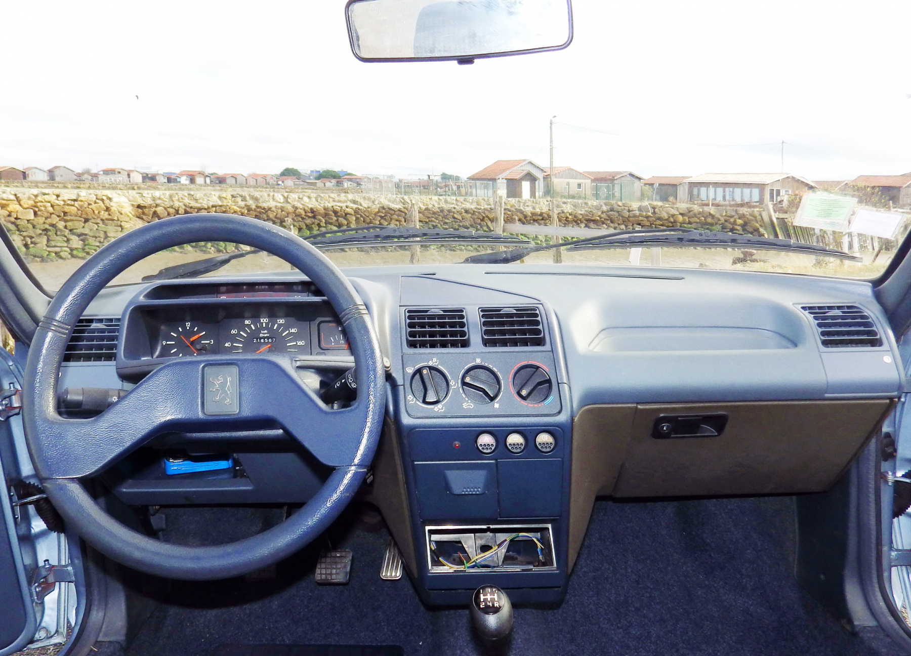 Illustration - Peugeot 205