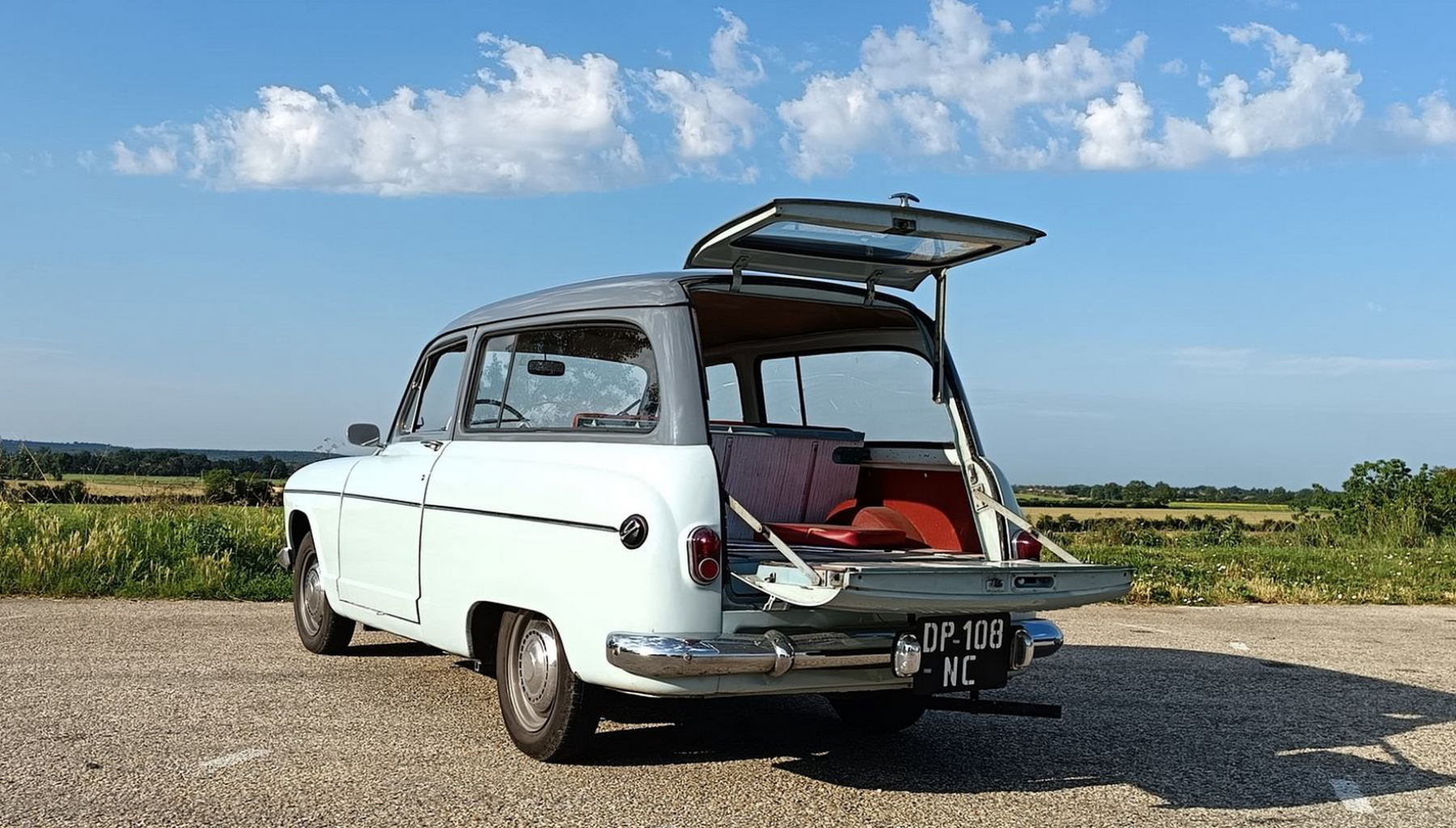 Illustration - Simca Ranch
