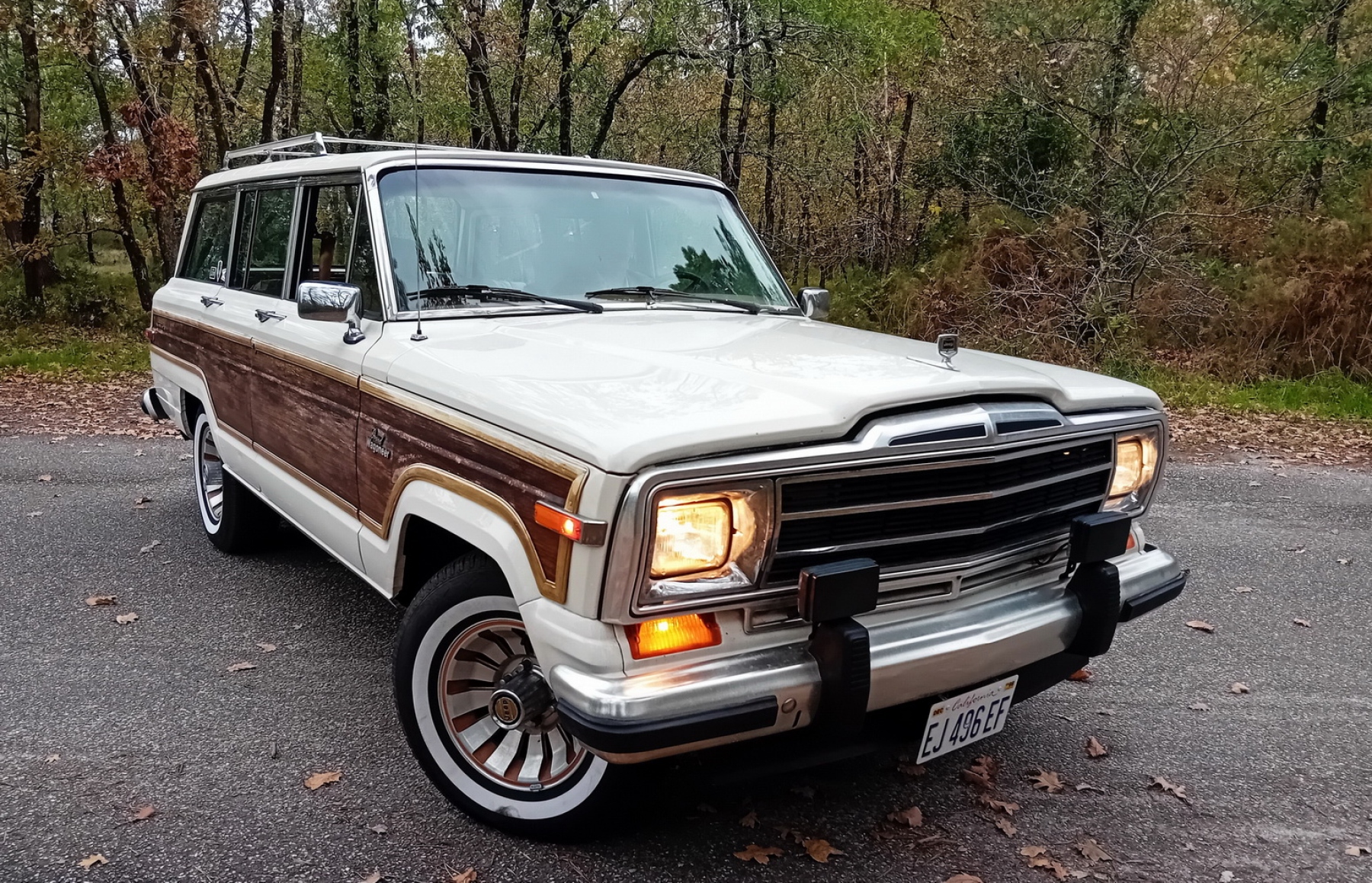 Illustration - Jeep Wagoneer