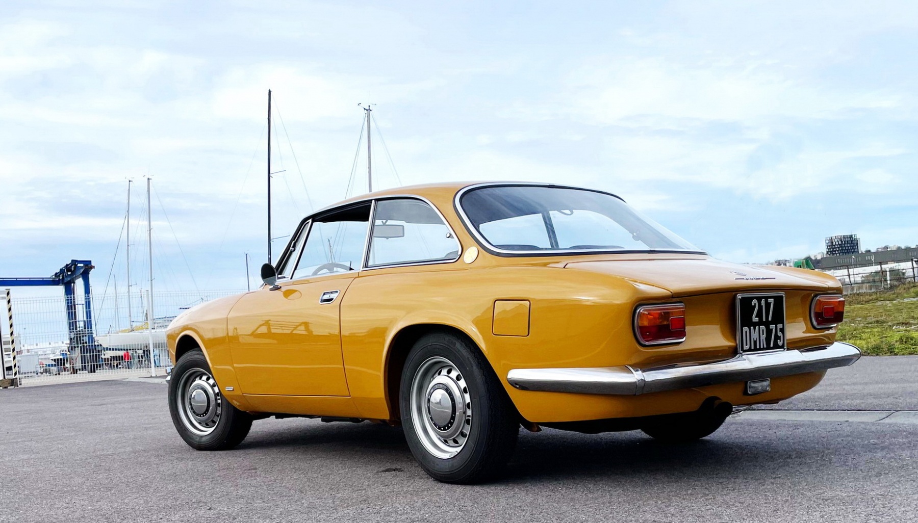 Illustration - Alfa 1750 VELOCE