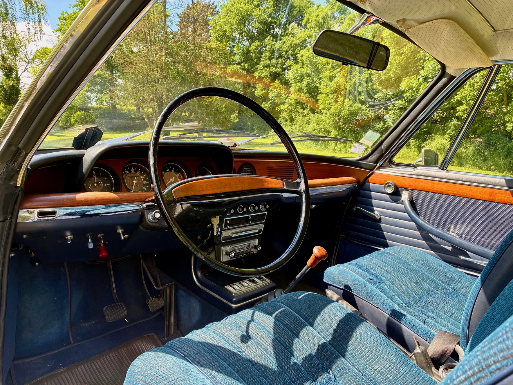 Illustration - BMW 2000 CS