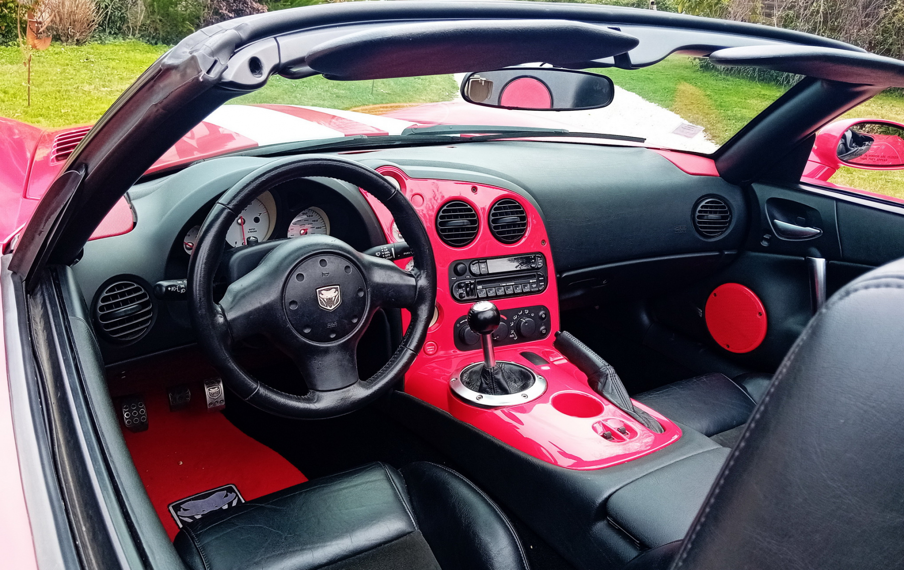 Illustration - Dodge Viper SRT-10