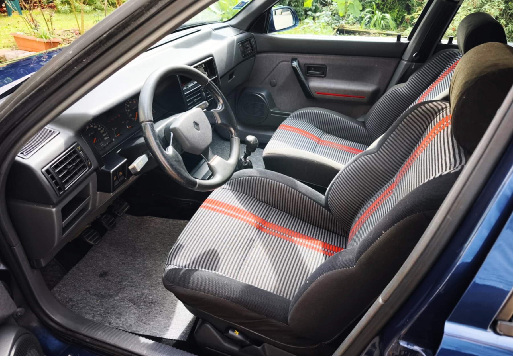 Illustration - Renault 19 16S