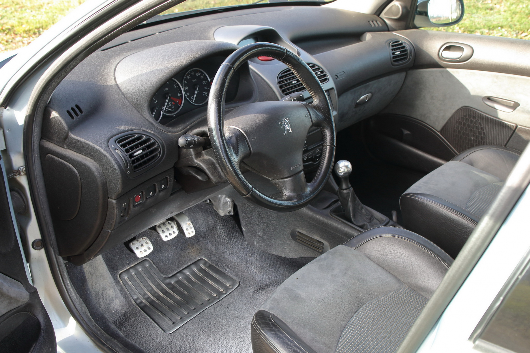 Illustration - Peugeot 206 SW 16S