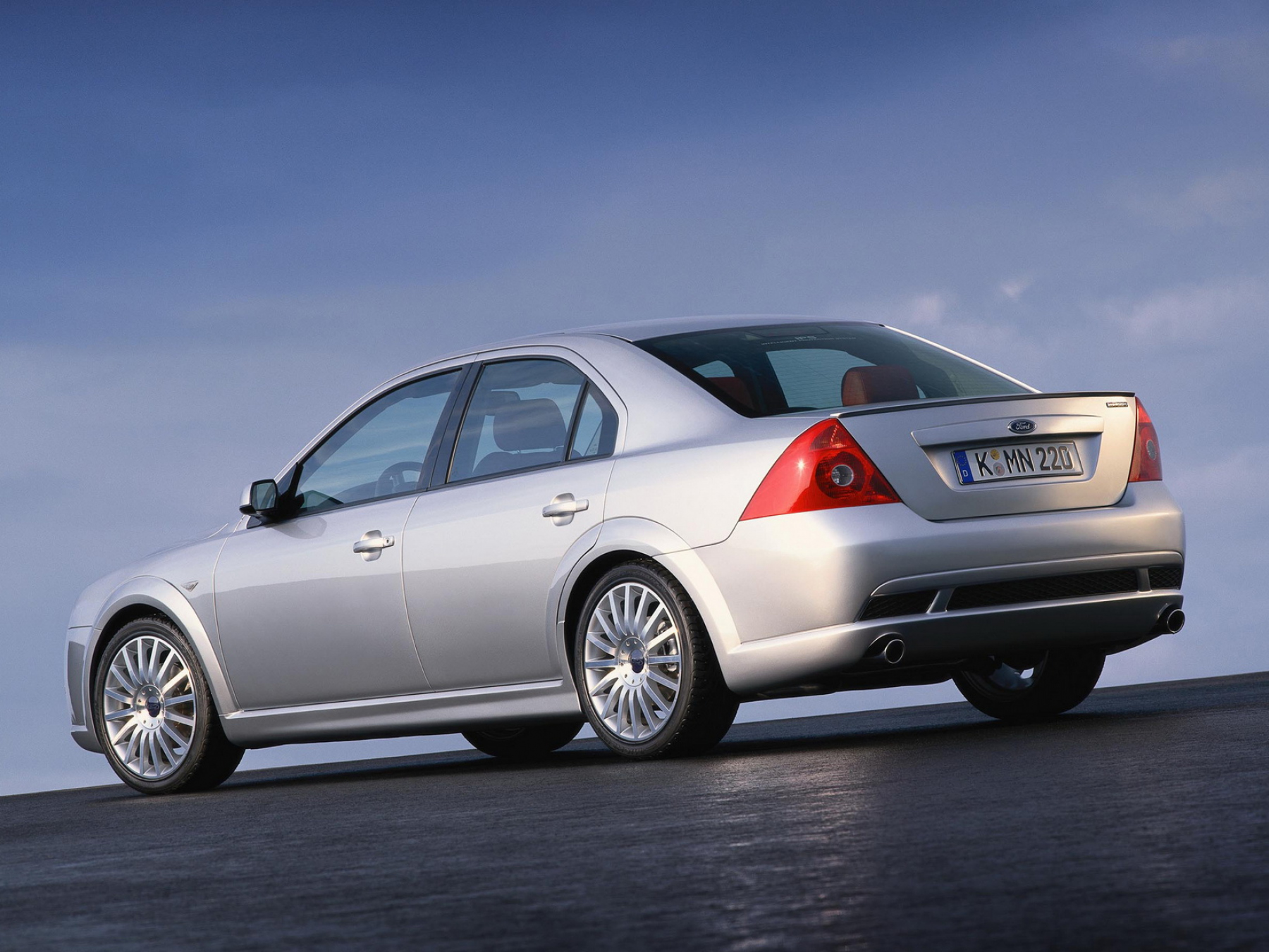 Illustration - Ford Mondeo Ghia V6