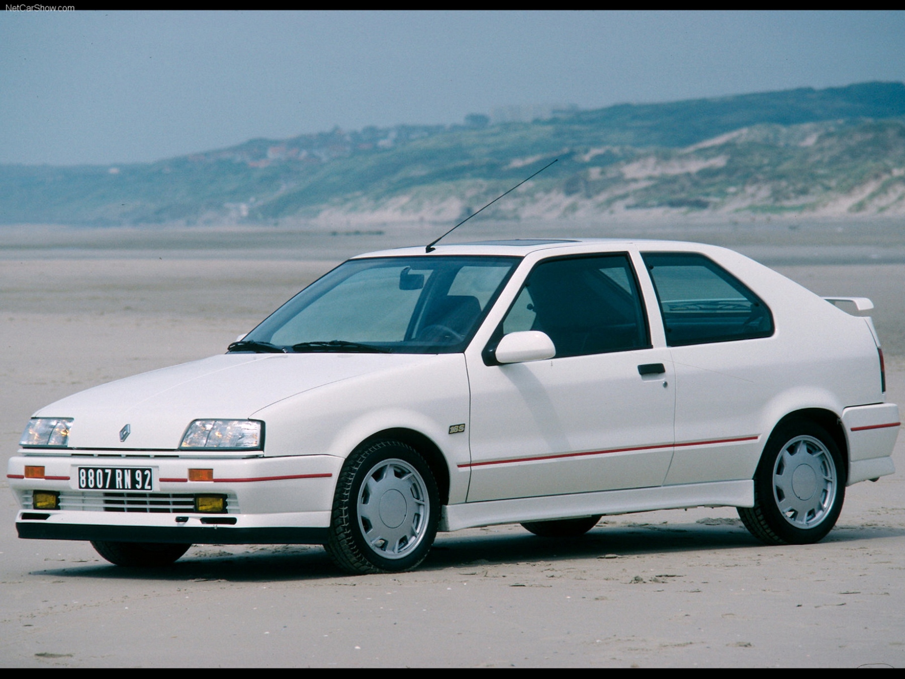 Illustration - Renault 19 16S