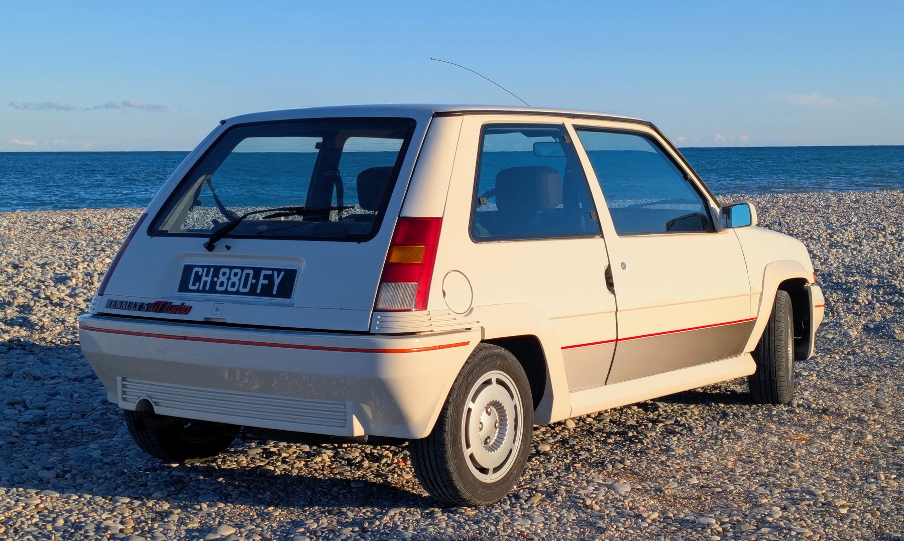 Illustration - Renault Super 5 GT Turbo