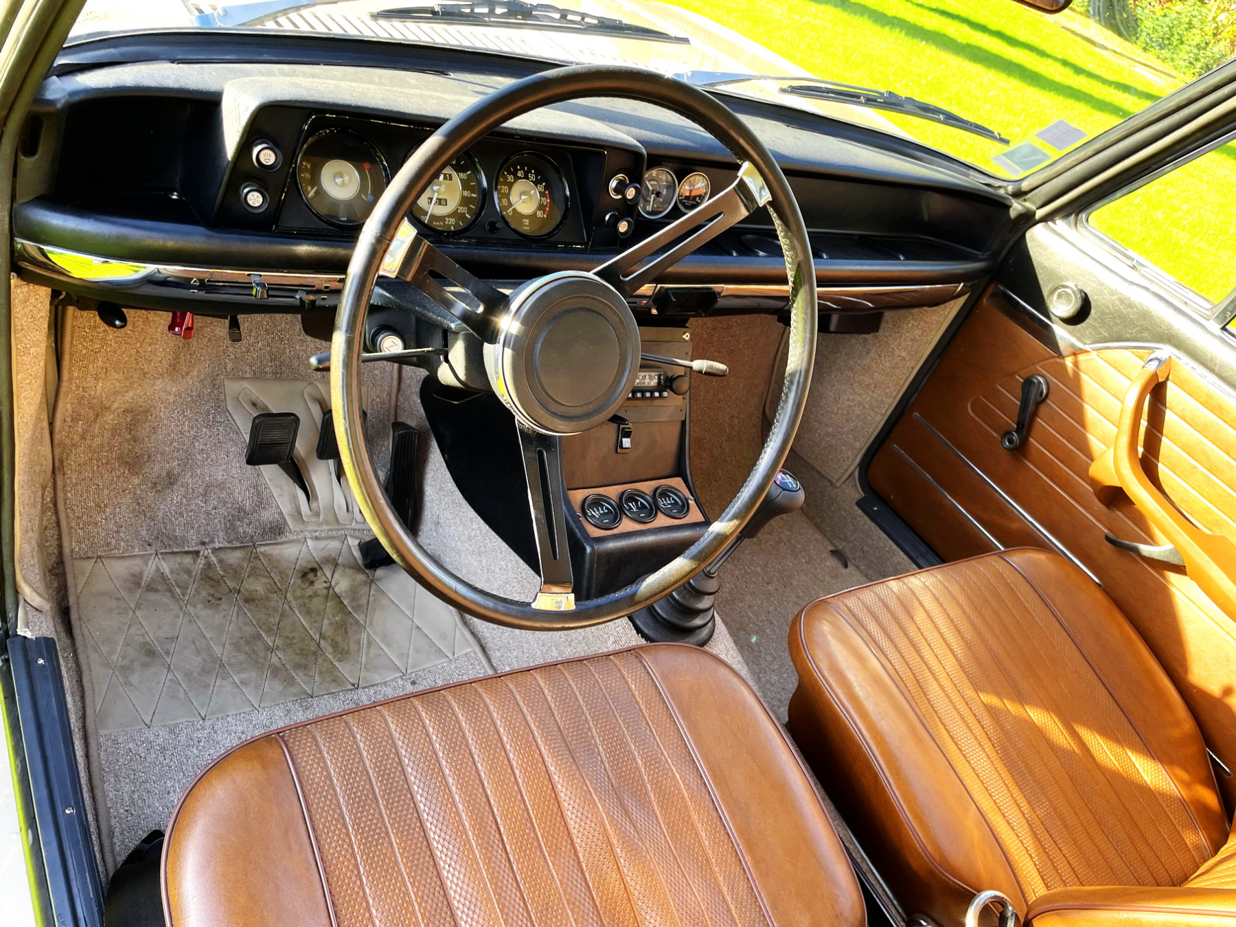 Illustration - BMW 2002 Ti