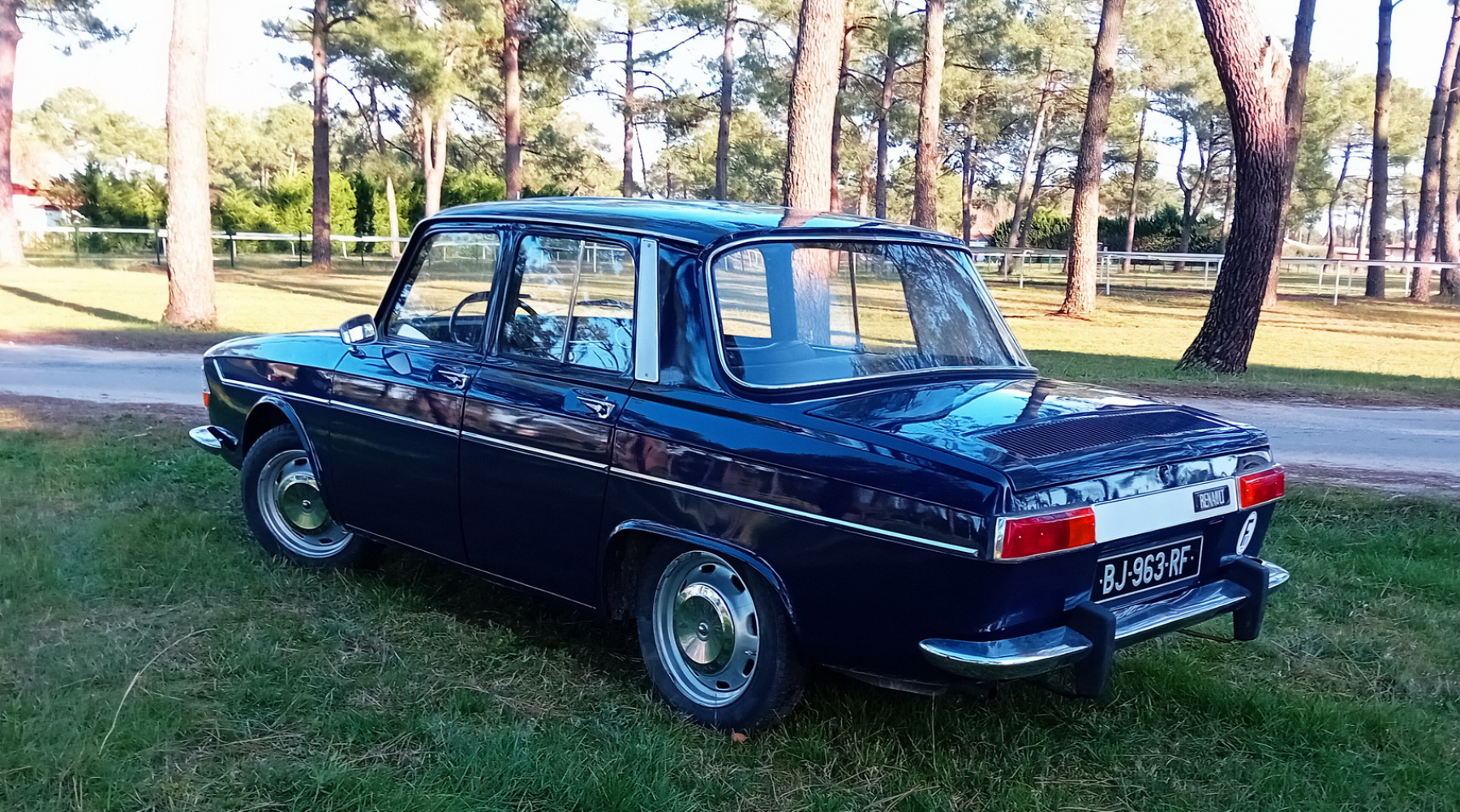 Illustration - Renault 10