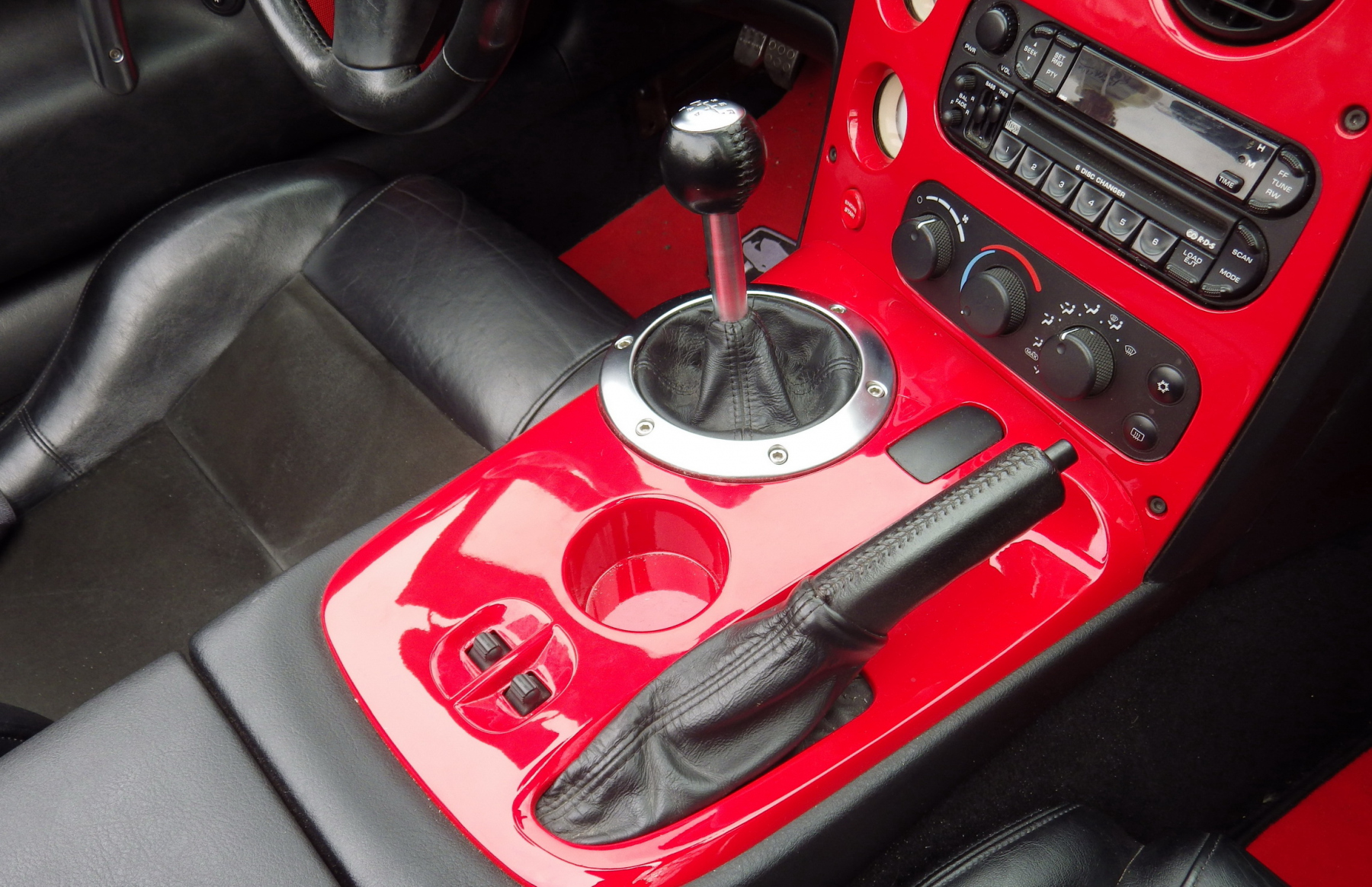 Illustration - Dodge Viper SRT-10