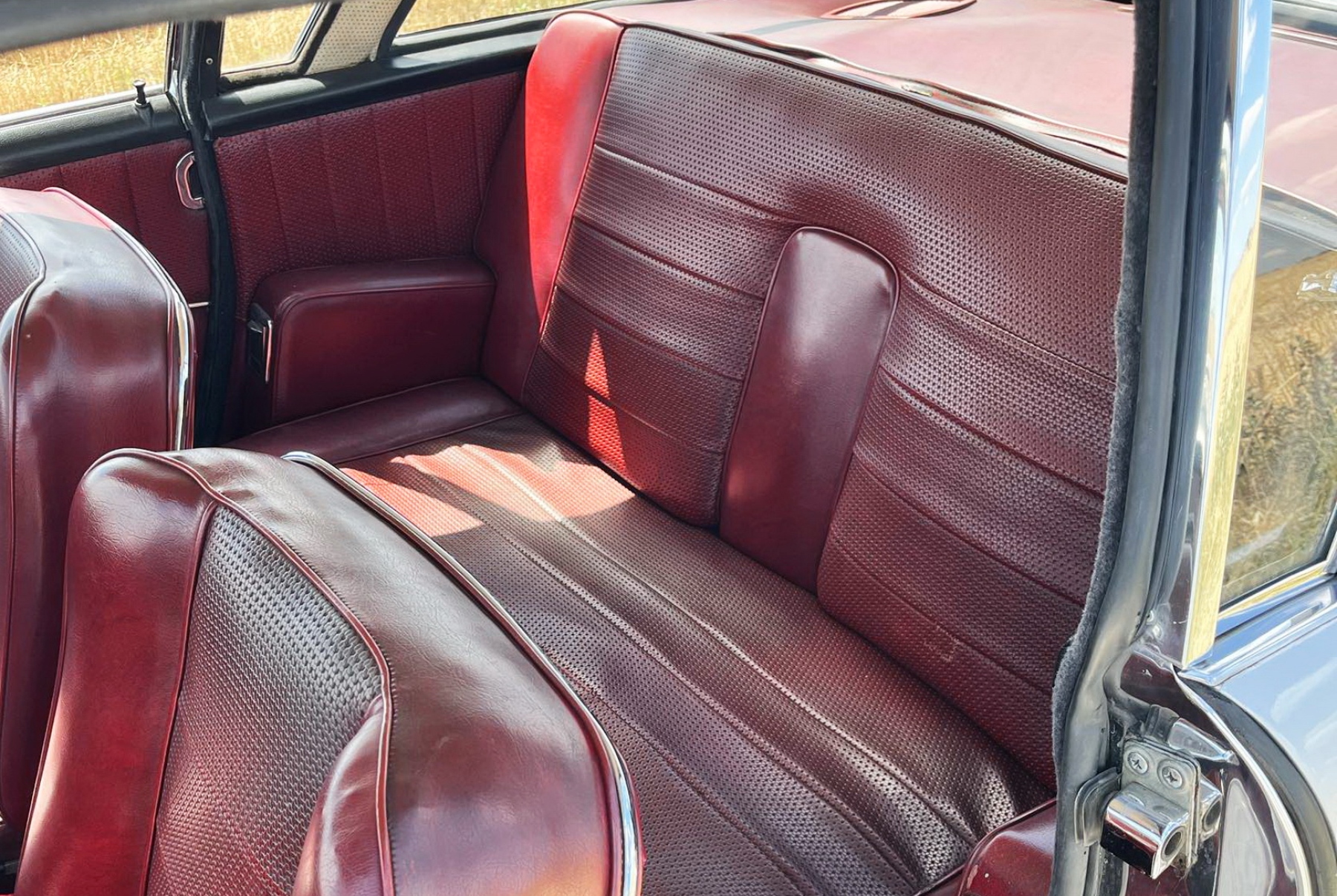 Illustration - Fiat 2300 S