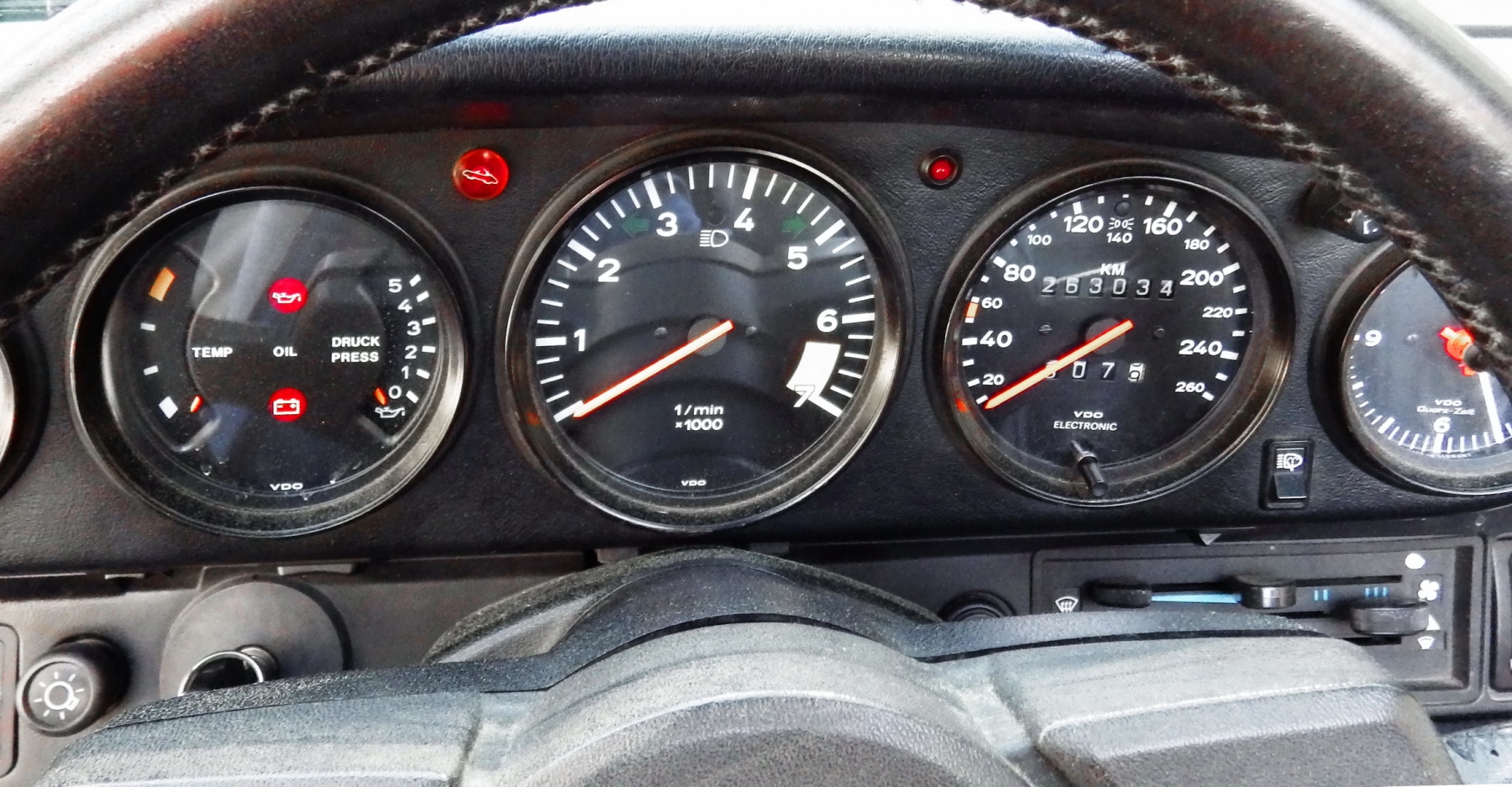 Illustration - Porsche 911 Carrera 3.2 cabriolet