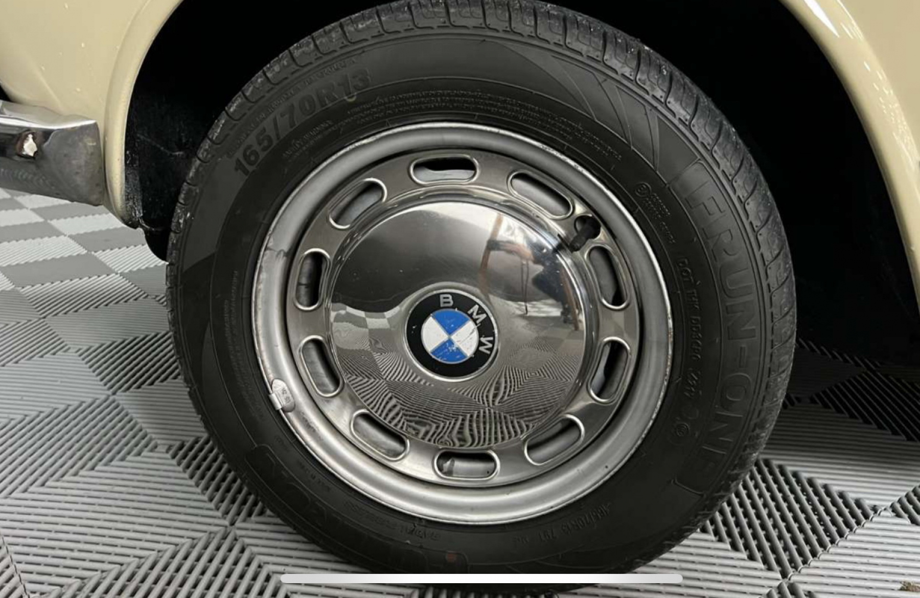 Illustration - BMW 2002 Ti