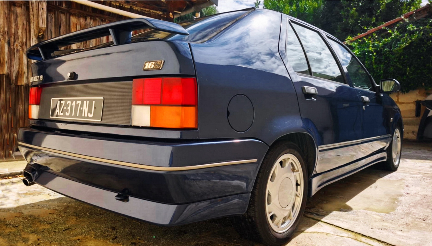 Illustration - Renault 19 16S