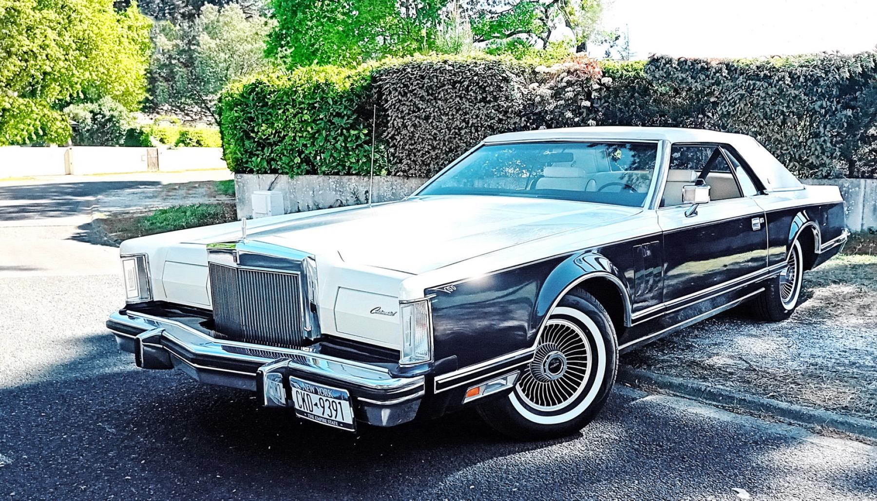 Illustration - Lincoln Continental 1979