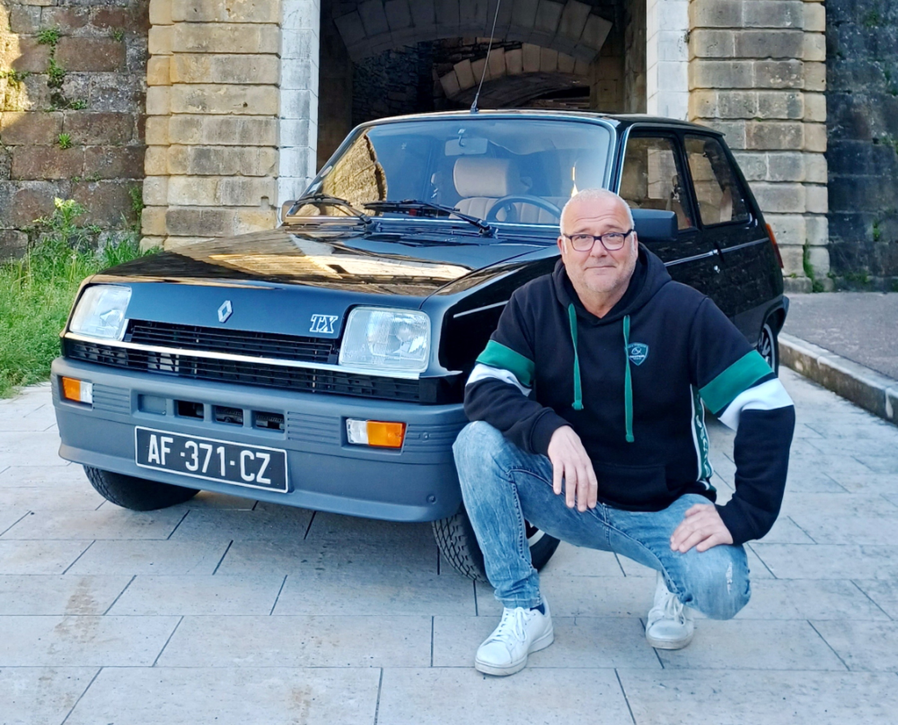 Illustration - Renault 5 TX