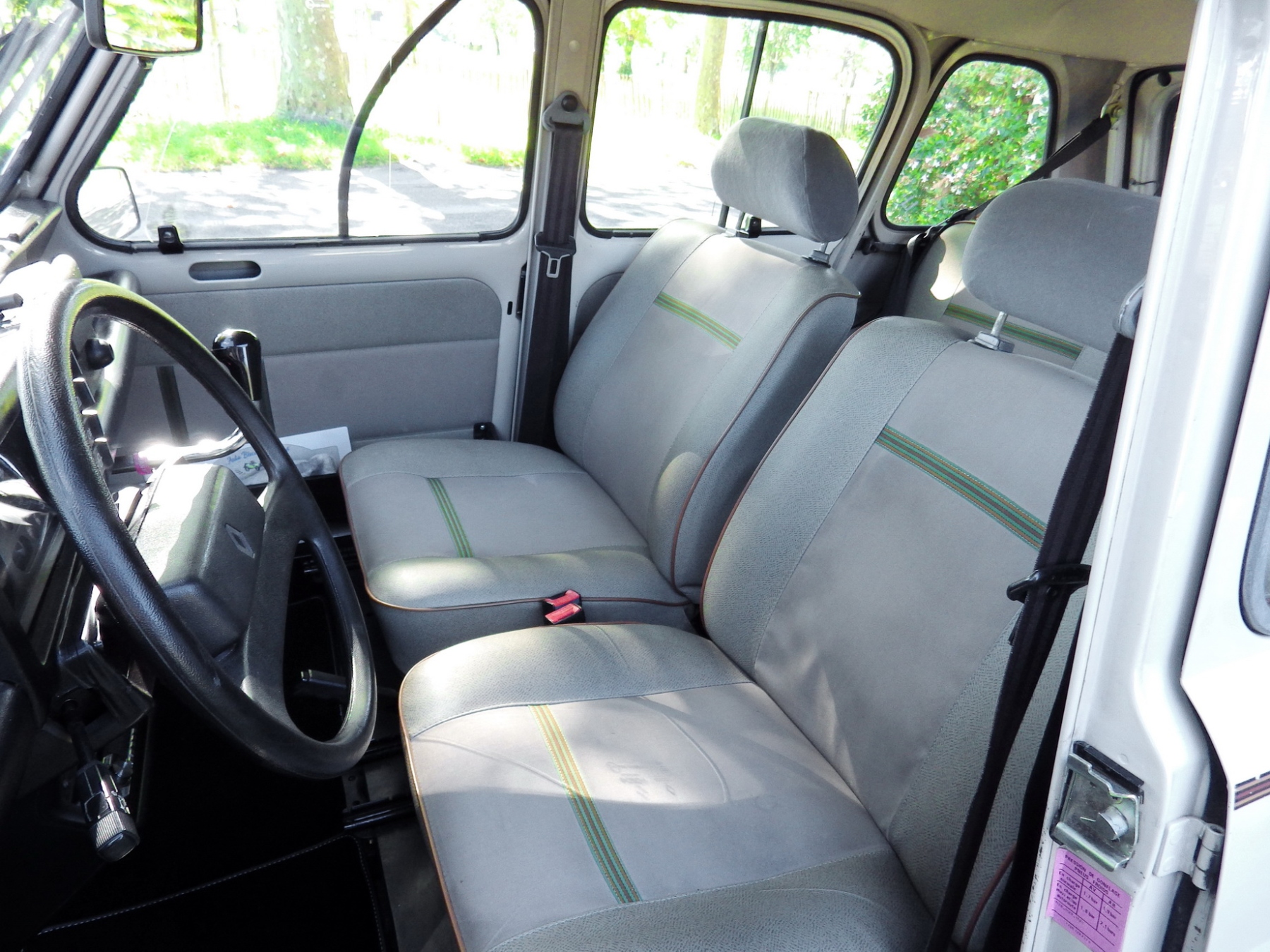 Illustration - Renault 4 Savane