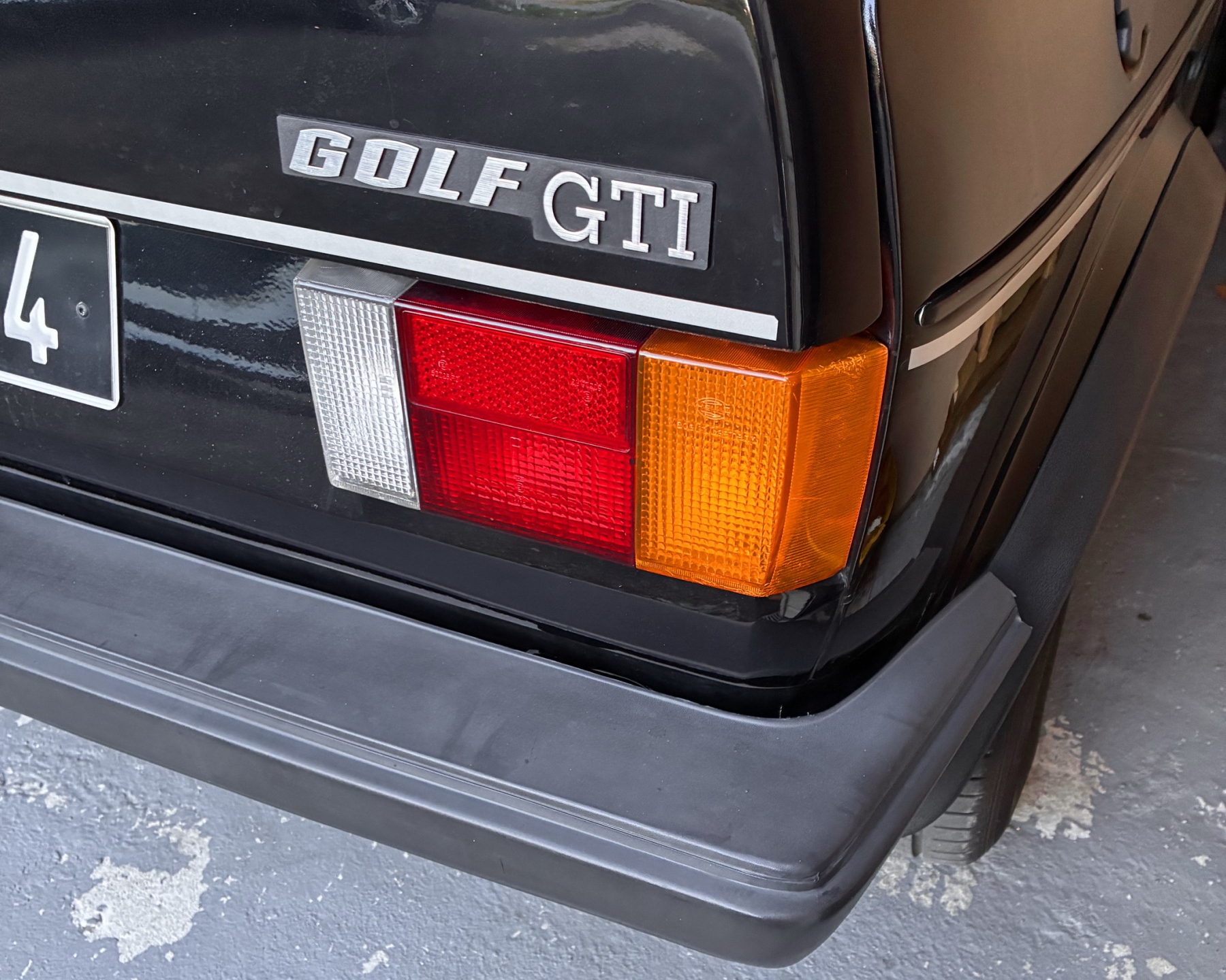 Illustration - Volkswagen Golf GTi 